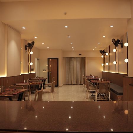 Hotel The Rainbow Inn Udaipur Ngoại thất bức ảnh
